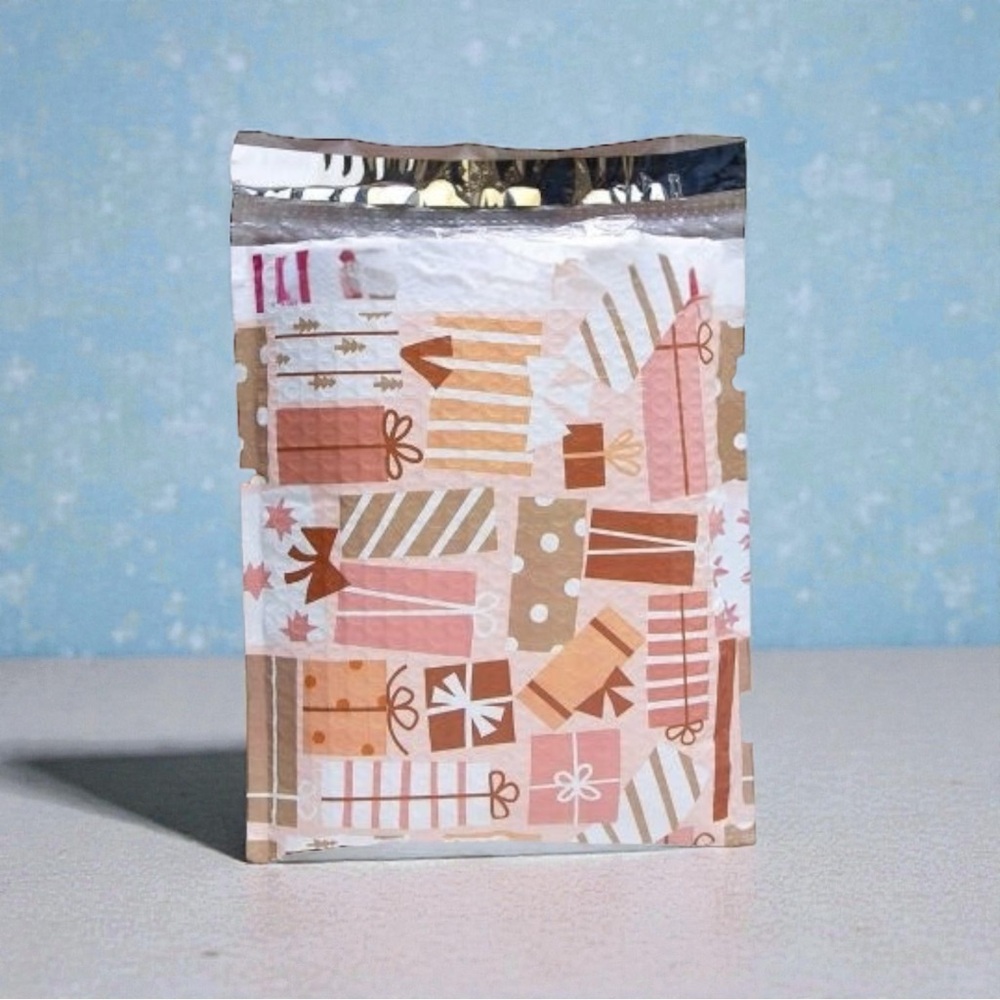 Gift Box Print Bubble Mailers 8.5" x 12" Pack of 10 - Picture 8 of 9